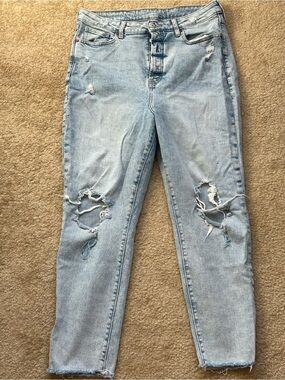 Old Navy Women’s O.G. Straight Distressed Jeans Light Wash Size 14